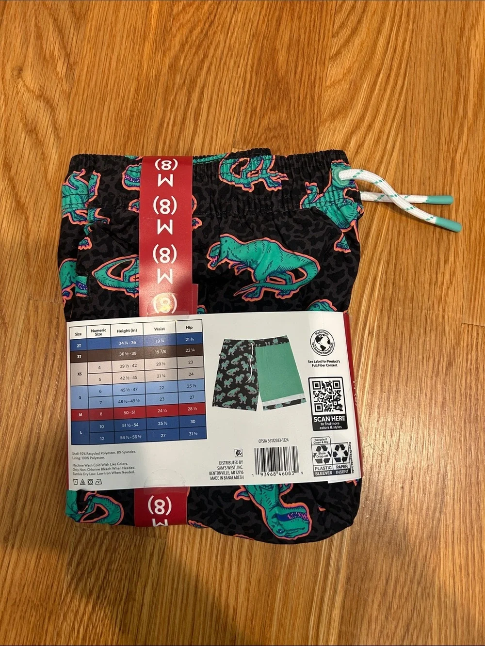 Member’s Mark Boys Resort Swim Trunk size 8 dinosaur black / flamingo blue print